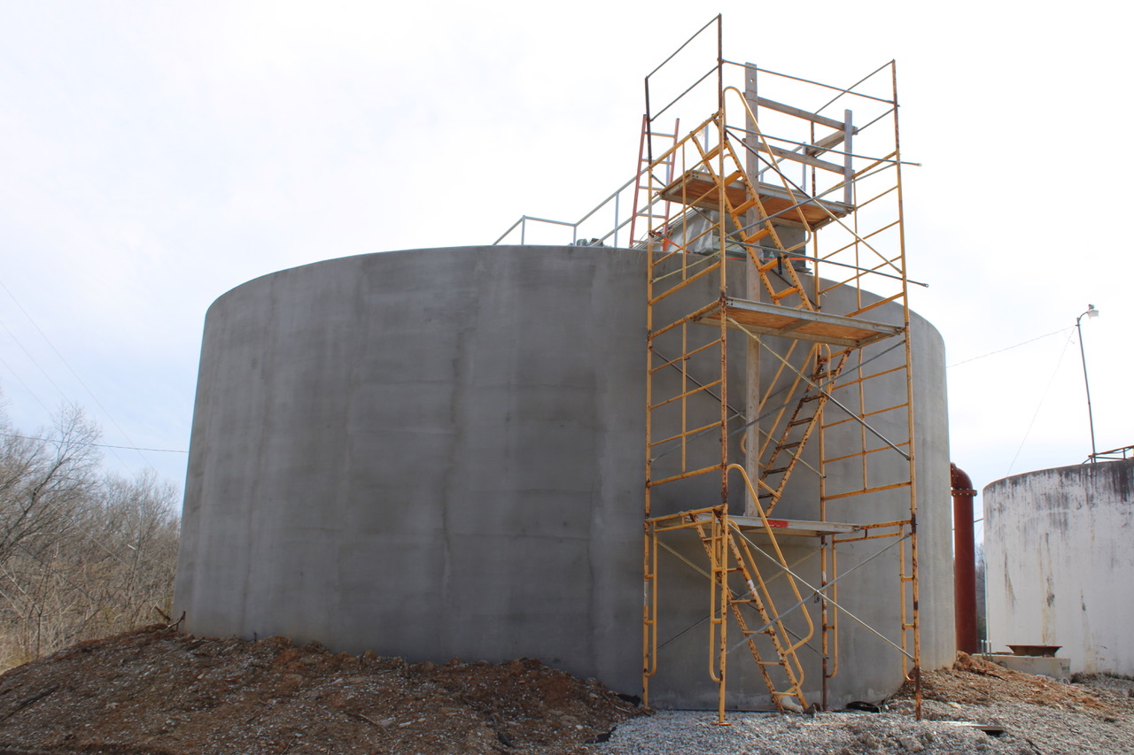 Olive Hill hears dispute over water lines